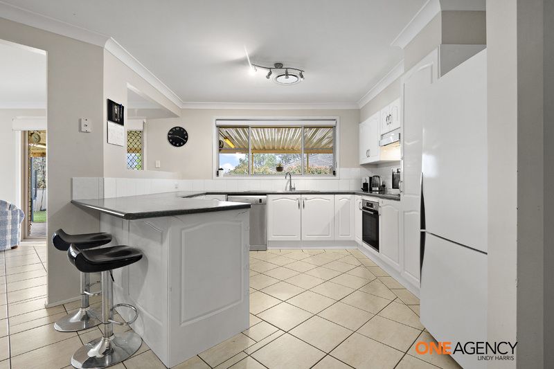 2 Carley Cl, Hunterview NSW 2330, Image 2