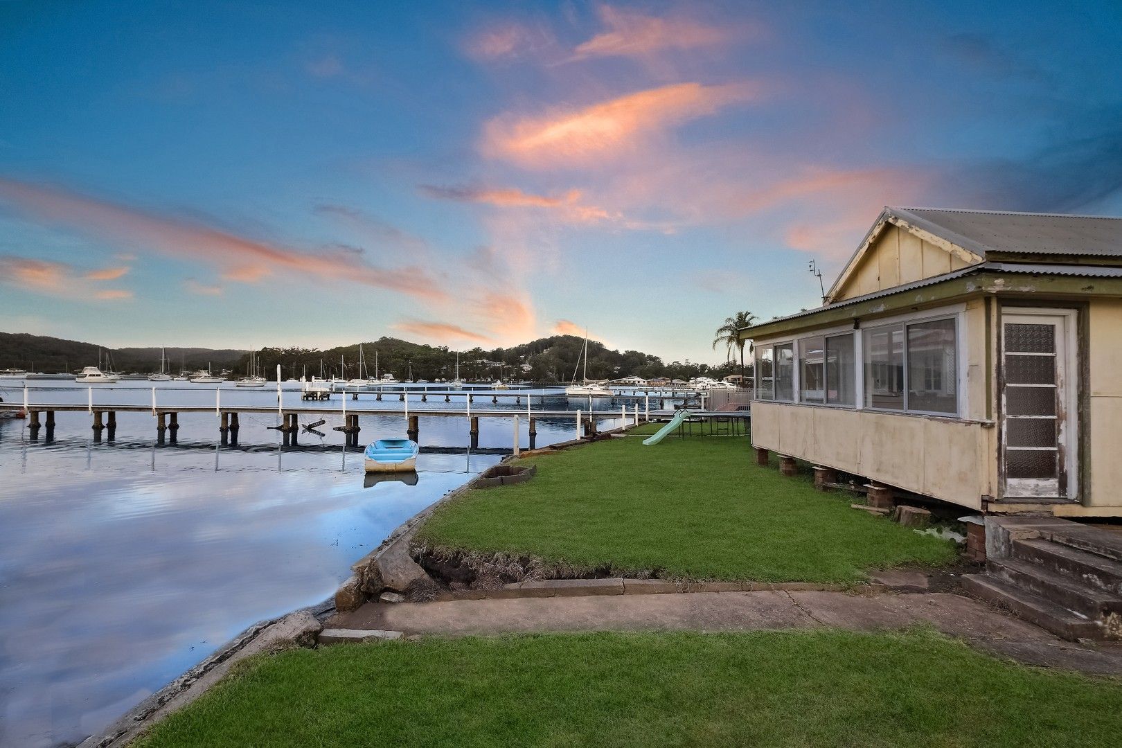 29 Steyne Road, Saratoga NSW 2251 Domain