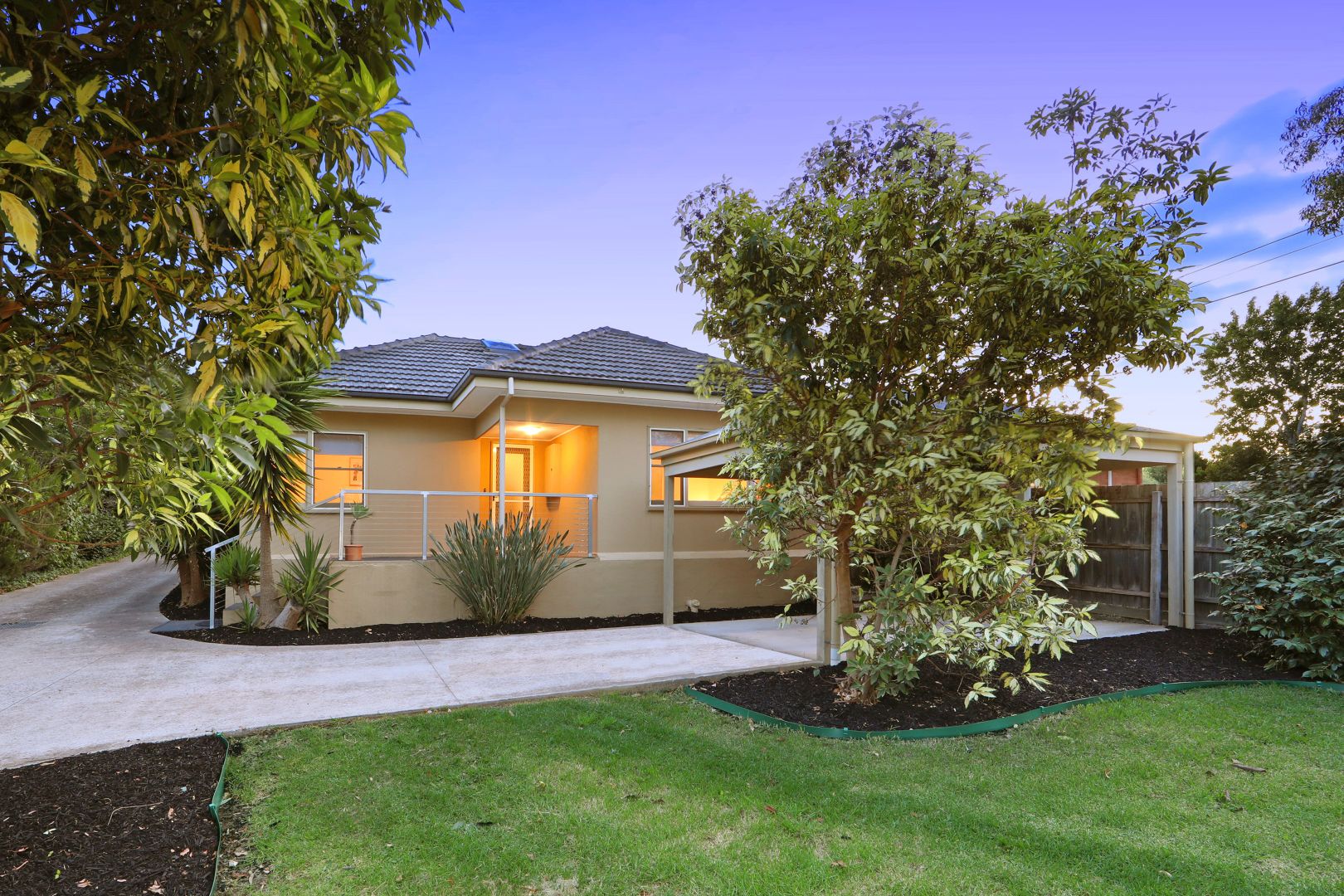 1/11 Flower Street, Ferntree Gully VIC 3156, Image 1