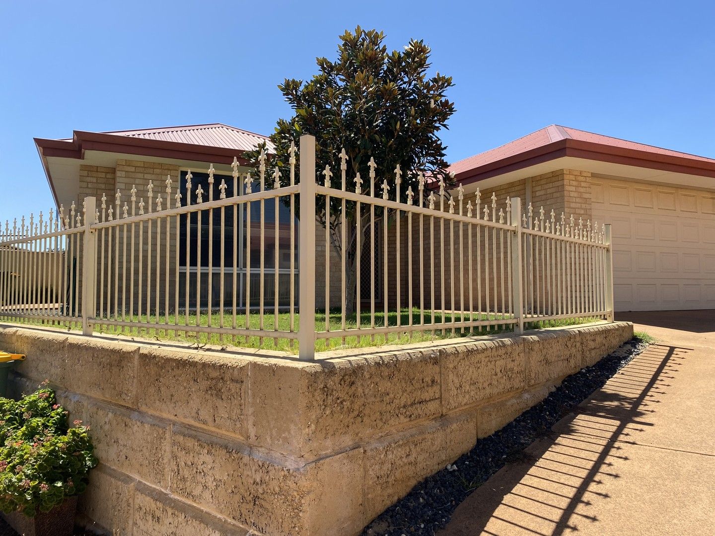 3 bedrooms Apartment / Unit / Flat in 5/235 Old Coast Road AUSTRALIND WA, 6233