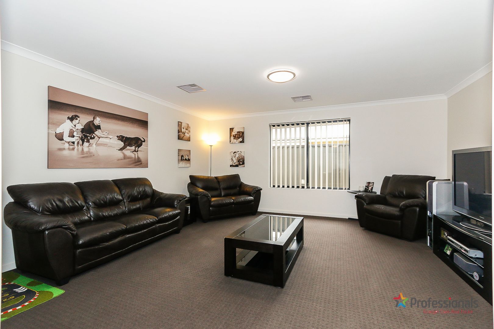 23 Zappeion Entrance, Landsdale WA 6065, Image 1