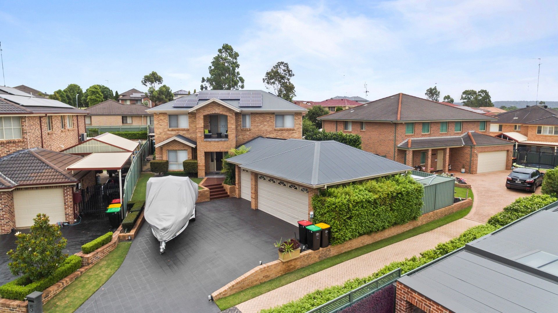 4 bedrooms House in 12 Gemalong Place GLENMORE PARK NSW, 2745