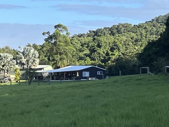 1 bedrooms House in 28 Leeper Road MOURILYAN HARBOUR QLD, 4858