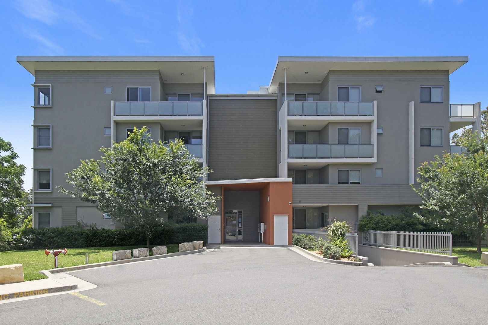 302/2 Rowe Drive, Potts Hill NSW 2143, Image 0