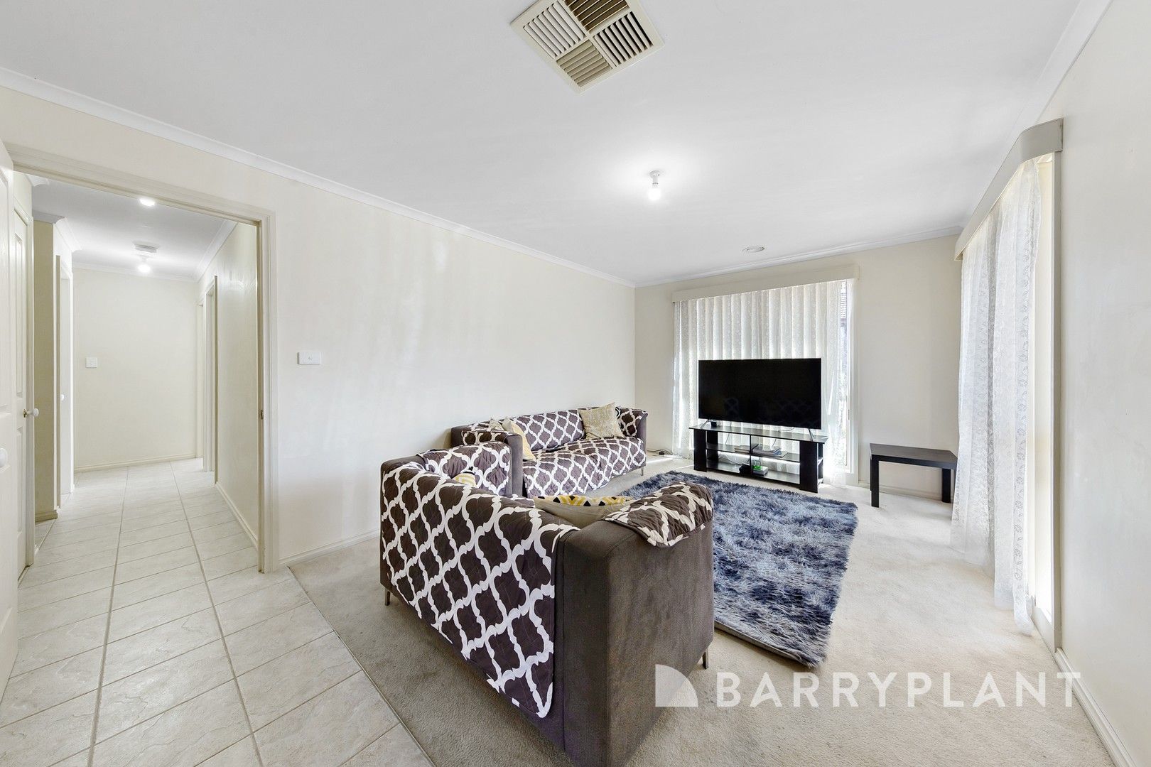 2/11-13 Perrett Avenue, St Albans VIC 3021, Image 1