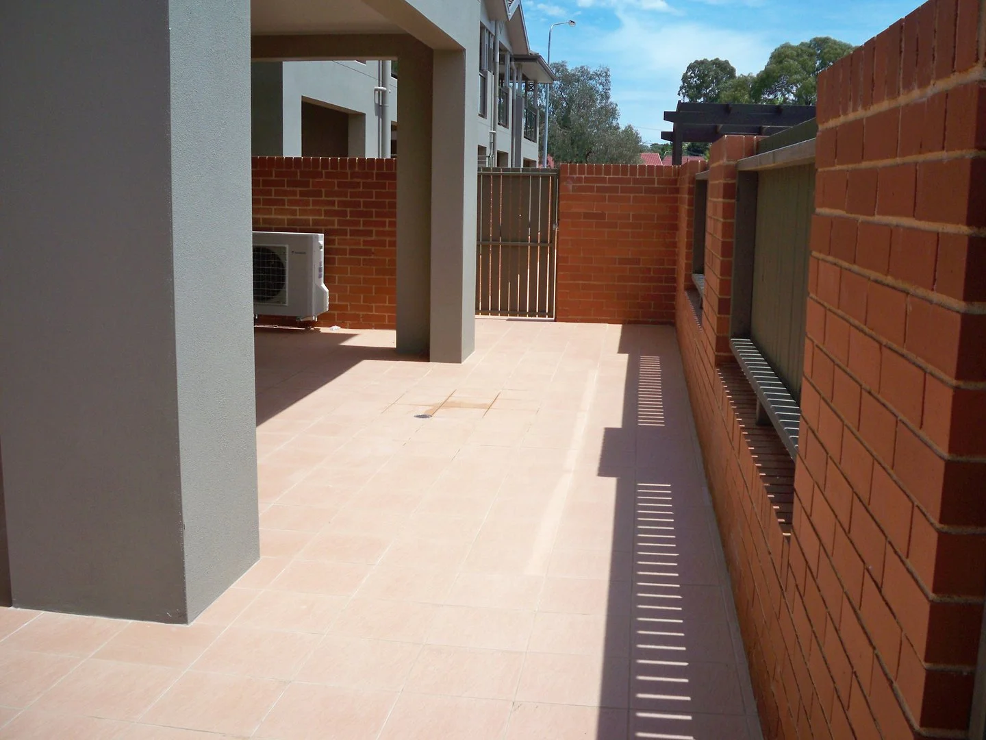 Additional image 13 of Holt ACT 2615