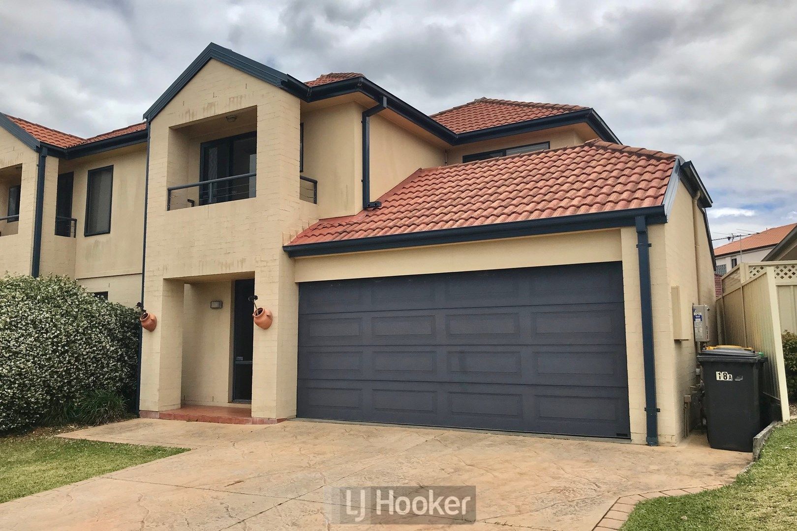 2/18 Geraldton Drive, Redhead Property History & Address Research