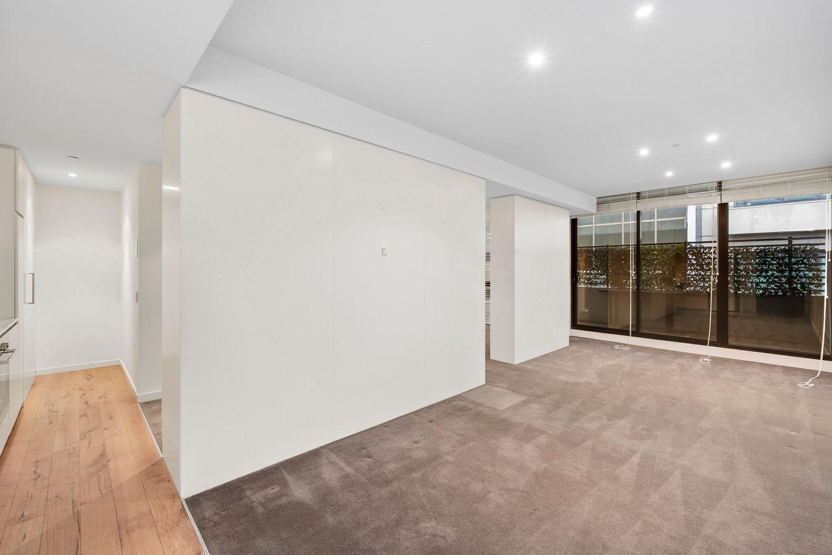 210/6-8 Eastern Beach Road, Geelong VIC 3220, Image 2