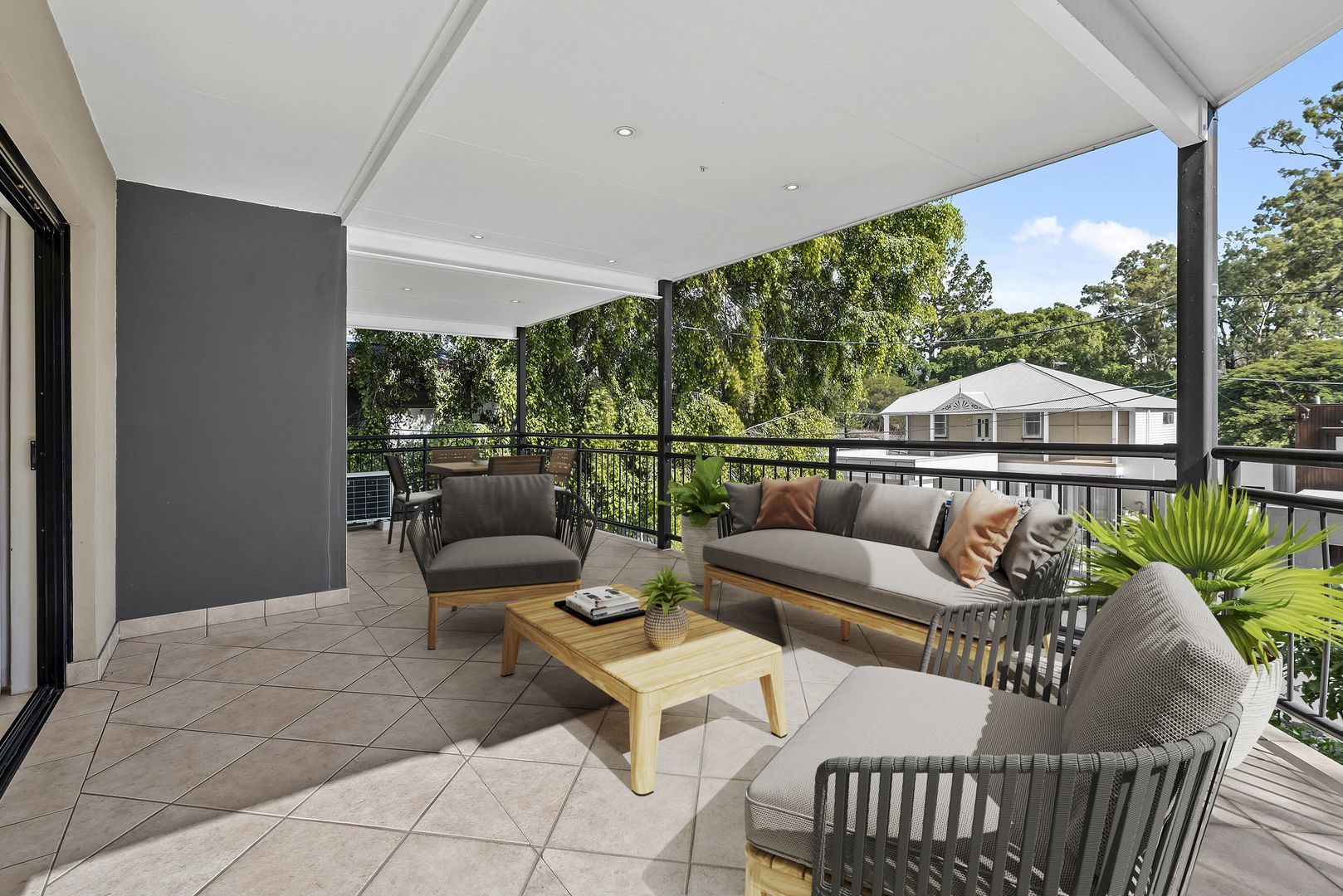 1/15 Eskgrove Street, East Brisbane QLD 4169, Image 2