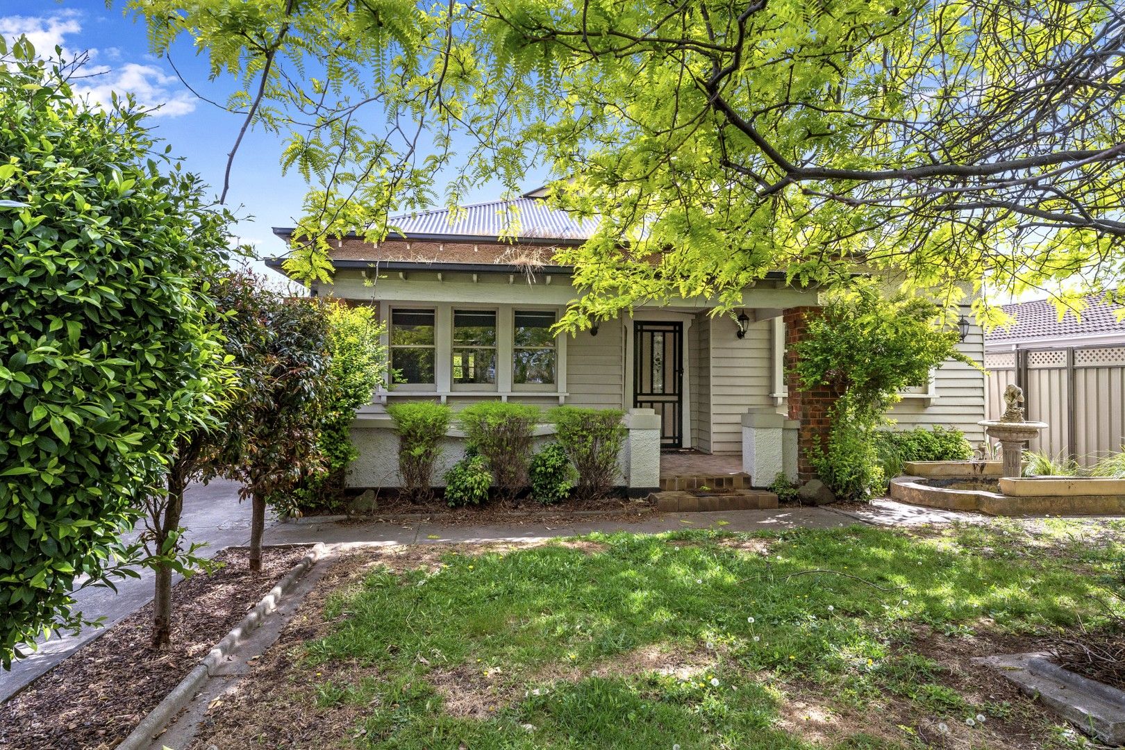 4 bedrooms House in 12 Railway Avenue WERRIBEE VIC, 3030