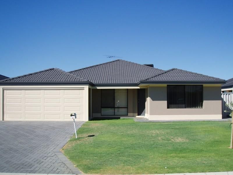 4 bedrooms House in 43 Wintergreene Drive BENNETT SPRINGS WA, 6063
