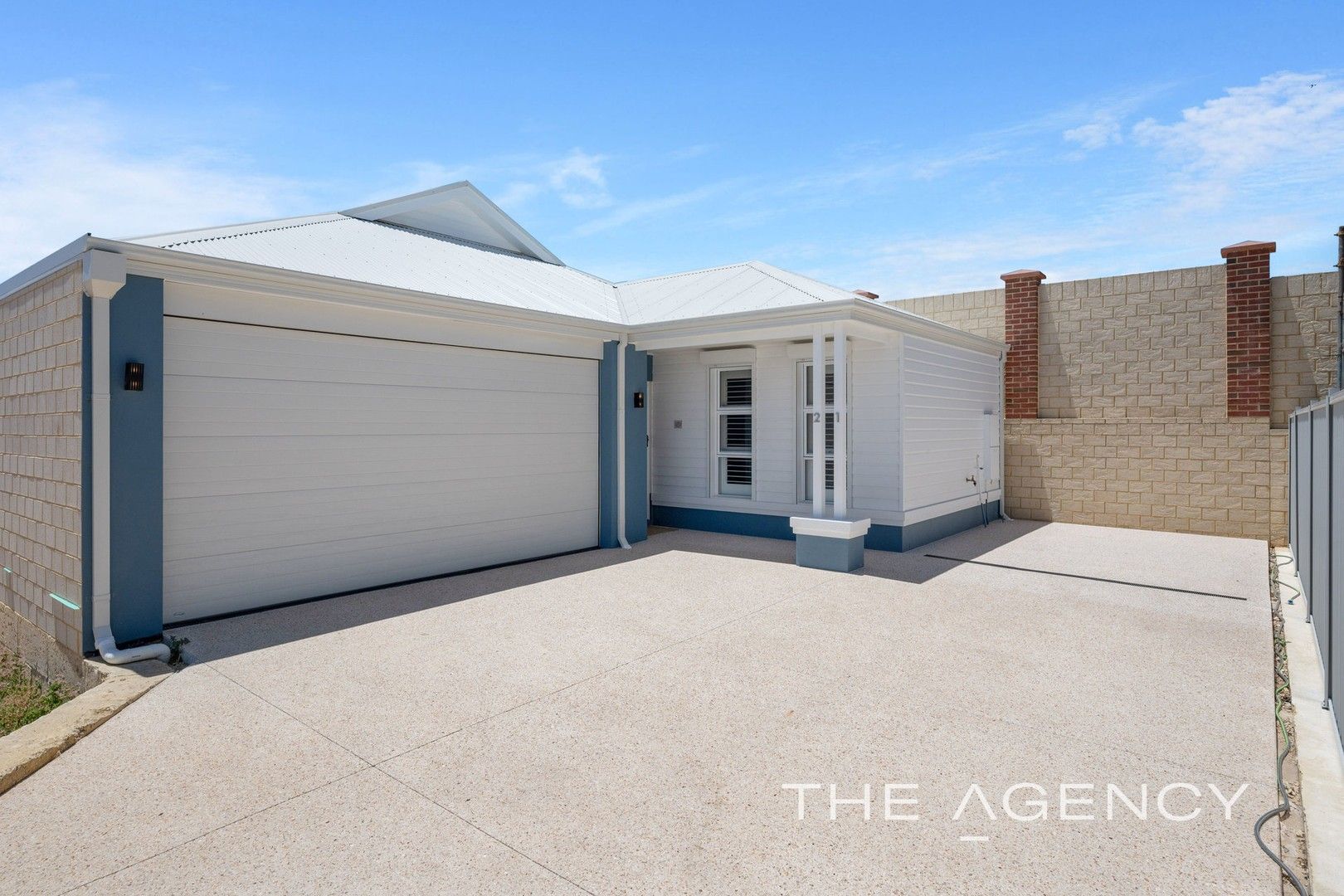 21 Rakitno Close, Lake Coogee WA 6166, Image 0