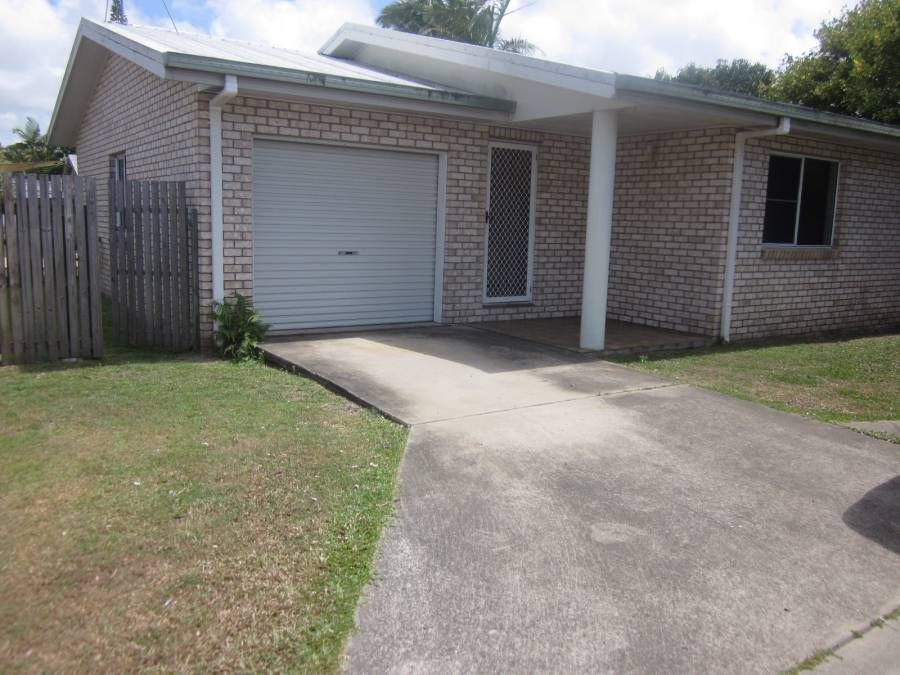 3 bedrooms Apartment / Unit / Flat in 2/100 Donaldson Street MACKAY QLD, 4740