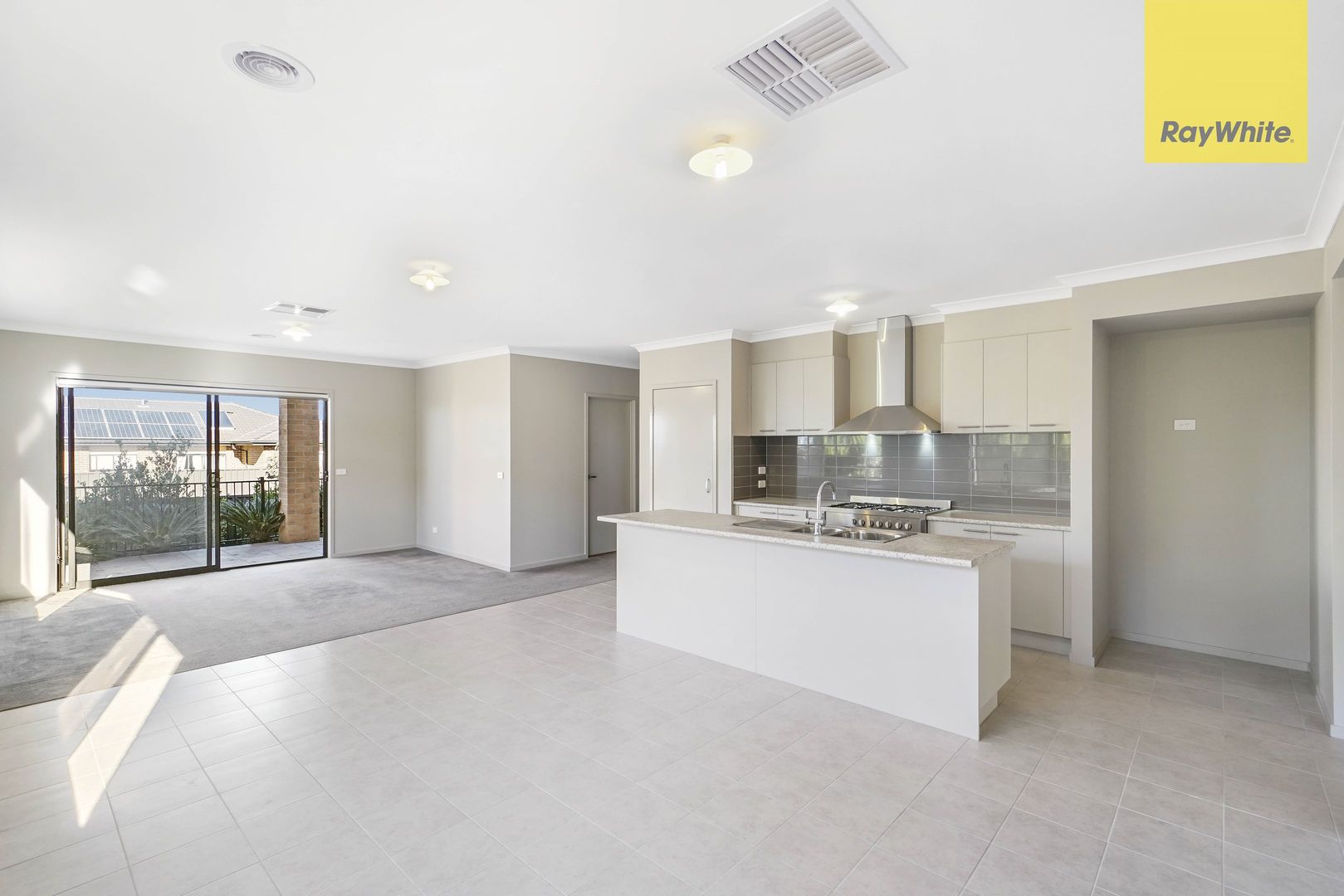 3 Willandra Blvd, Harkness VIC 3337, Image 2