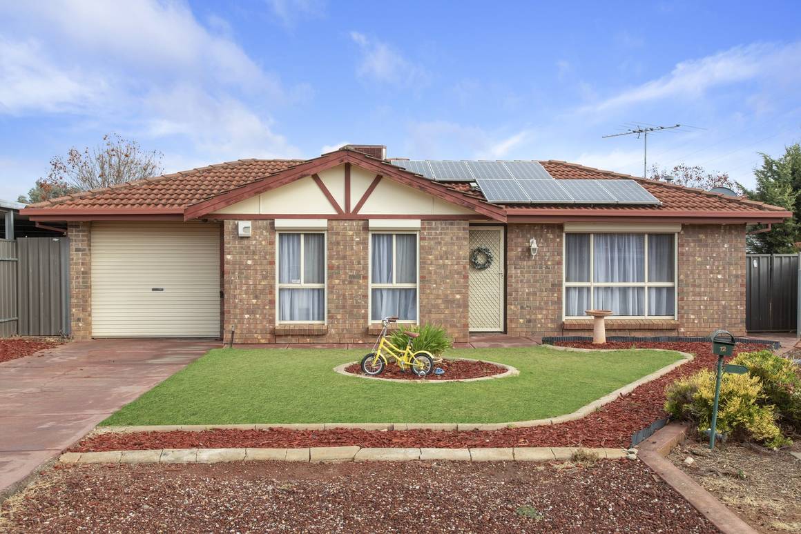 Picture of 14 Whitehart Close, BLAKEVIEW SA 5114