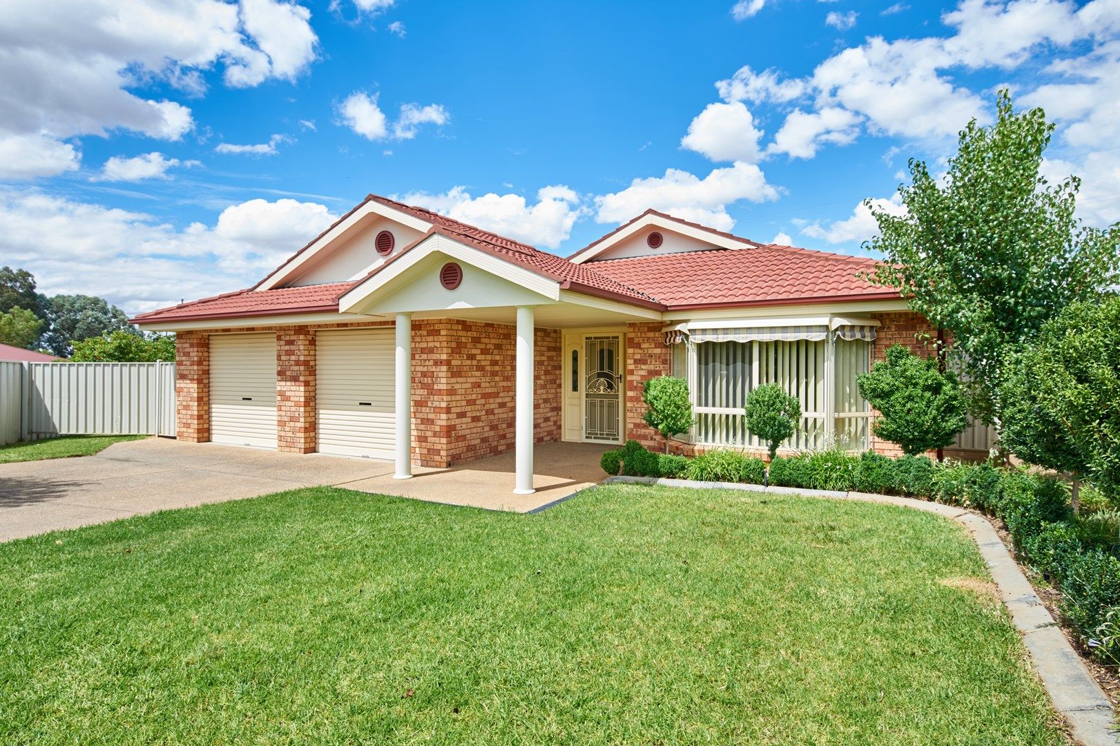 6 Yeomans Place, Kooringal NSW 2650, Image 0