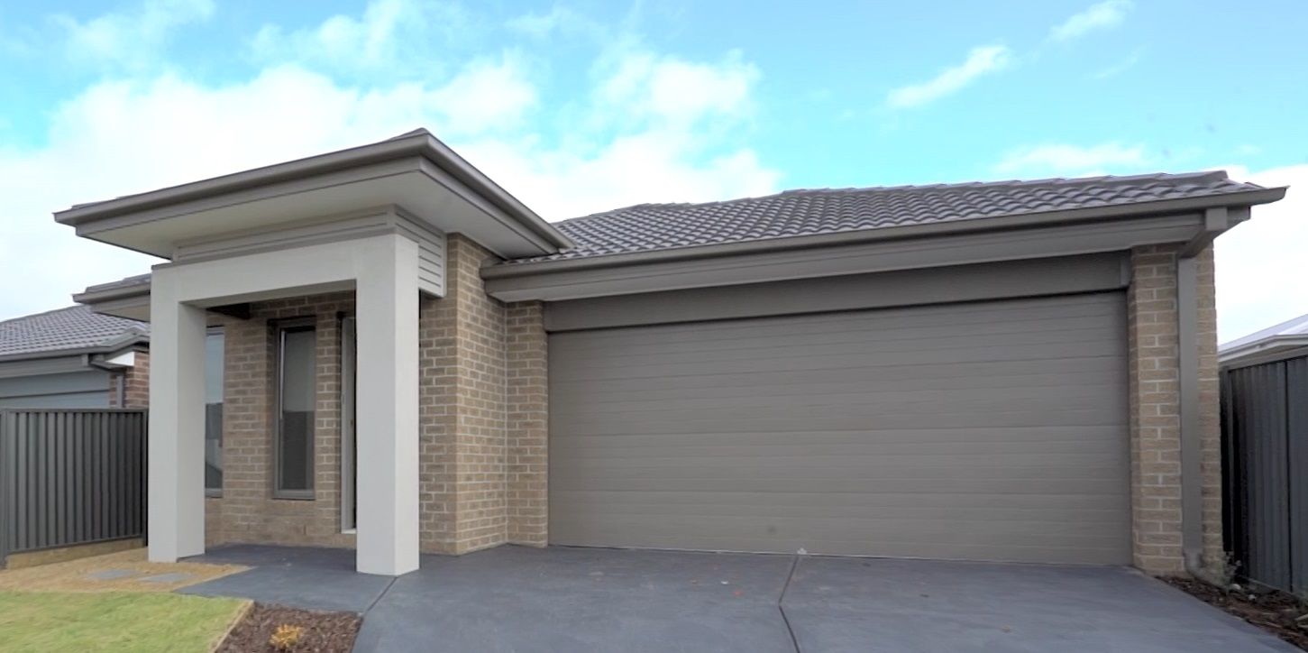 4 bedrooms House in 22 Paterson Street LUCAS VIC, 3350