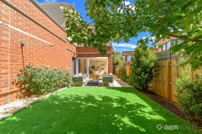 Picture of 2/8 Persimmon Court, DONCASTER VIC 3108