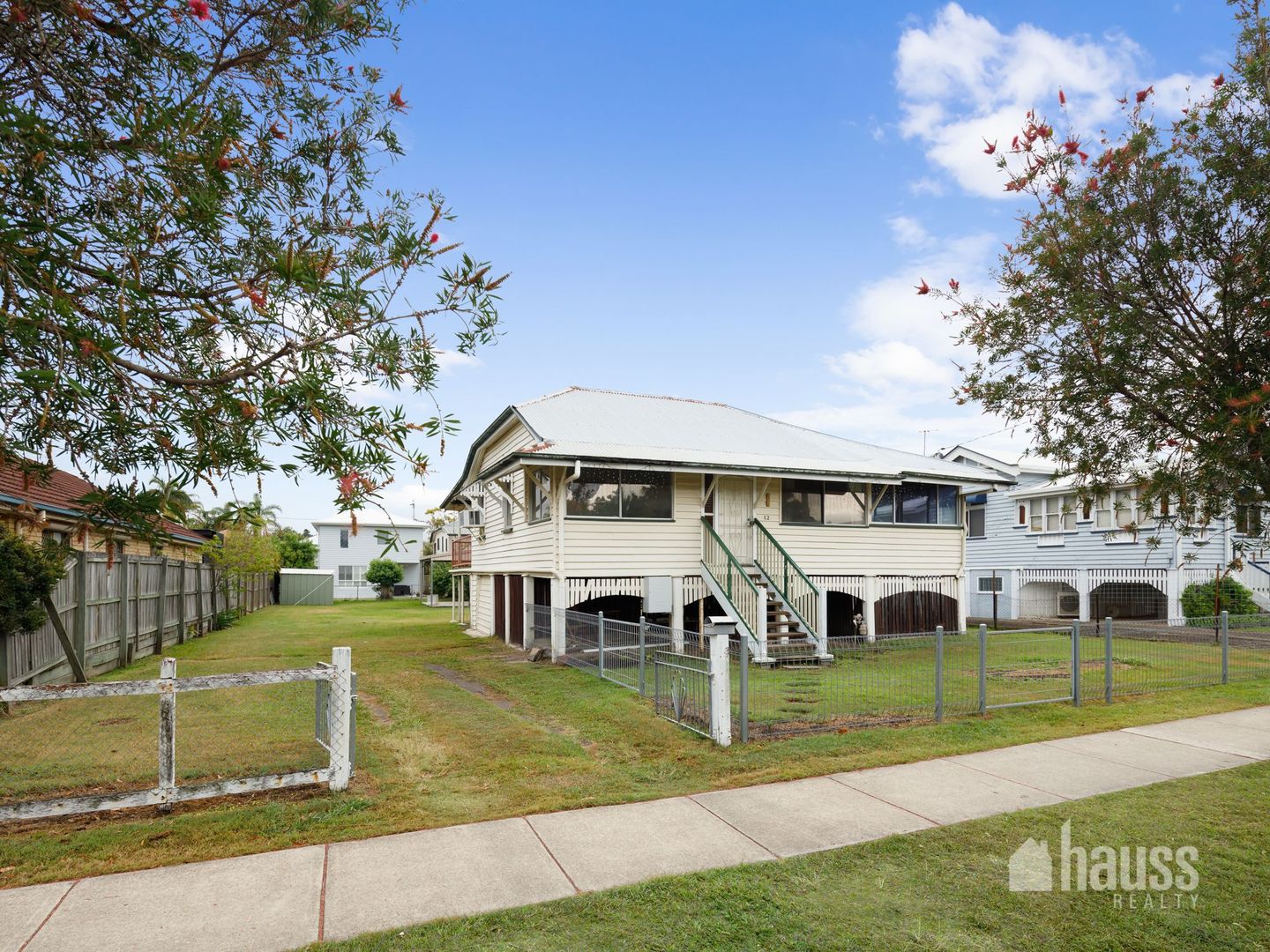 12 Strong Avenue, Graceville QLD 4075, Image 2