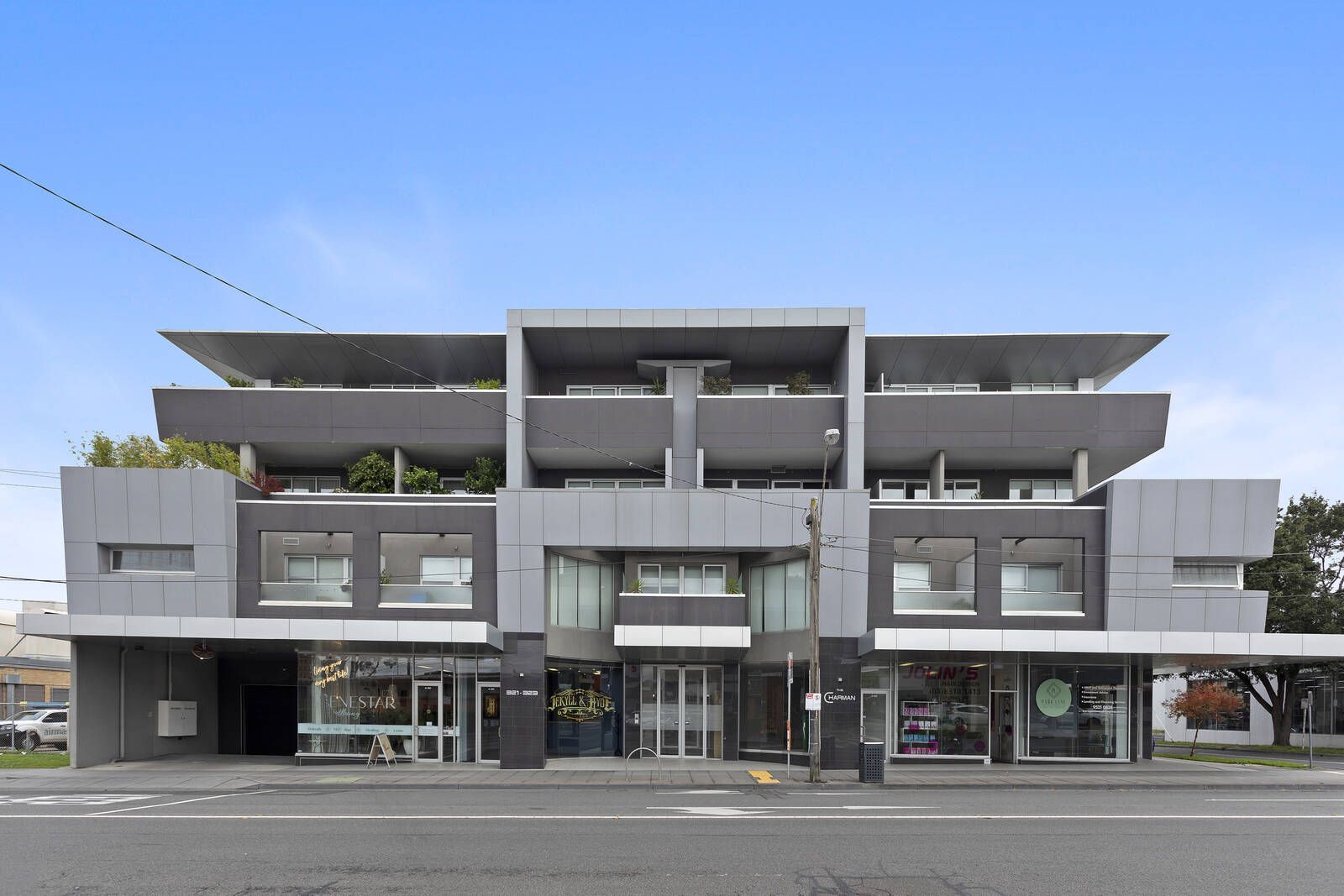 2 bedrooms Apartment / Unit / Flat in 2/323 Charman Road CHELTENHAM VIC, 3192