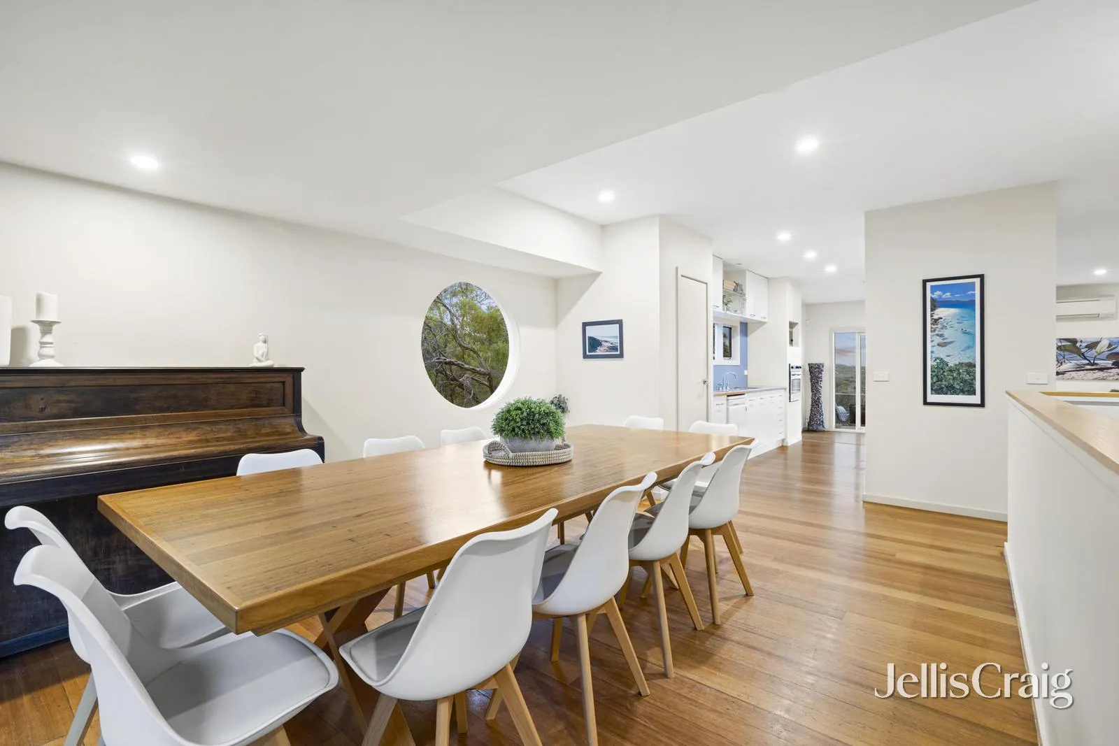 A tranquil haven with abundant land, views and ocean nearby - More