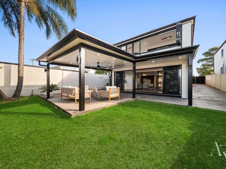 14 Hillview Street, Roselands NSW 2196
