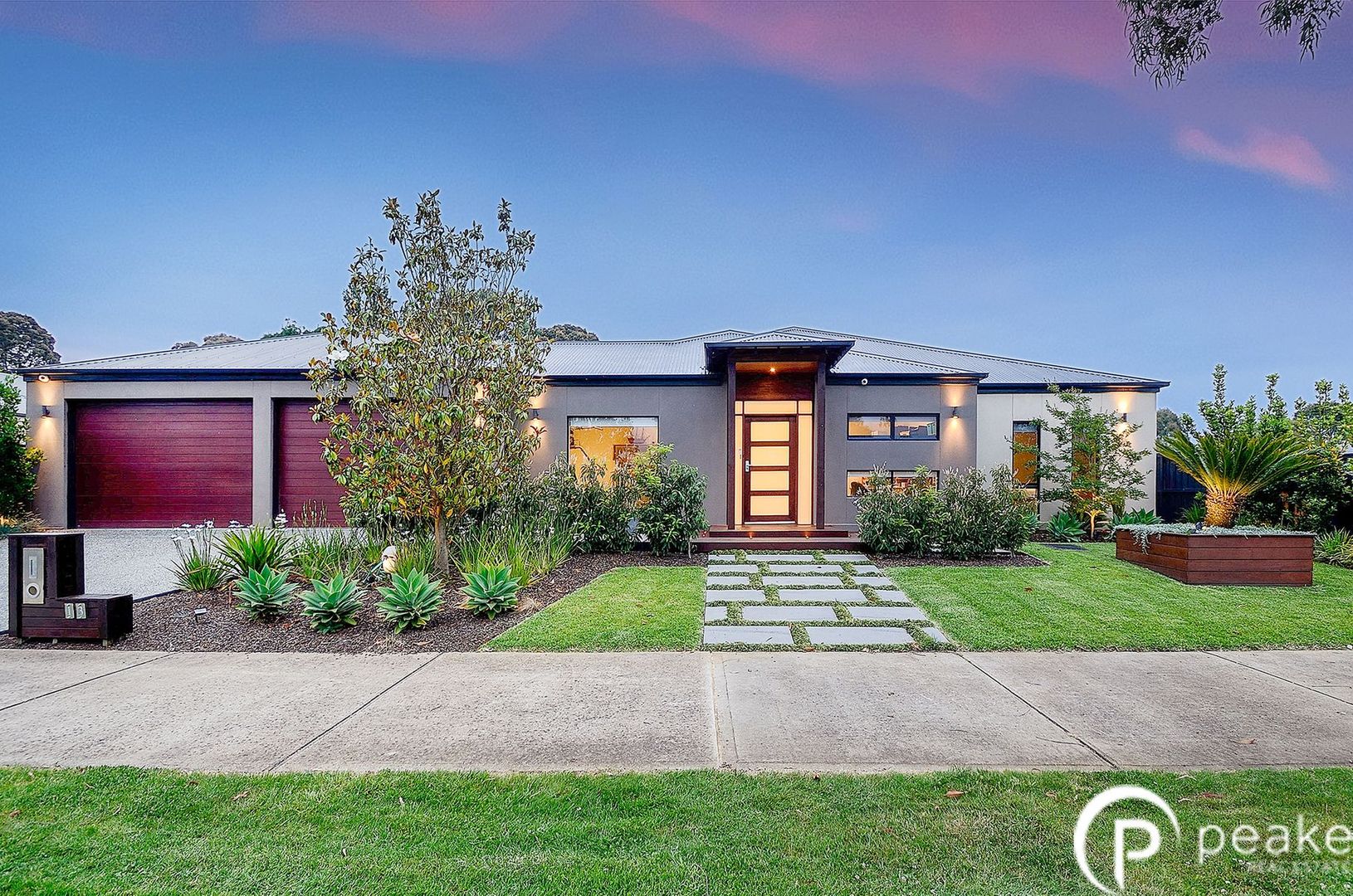 13 Duce Street Cranbourne East Vic 3977 Domain