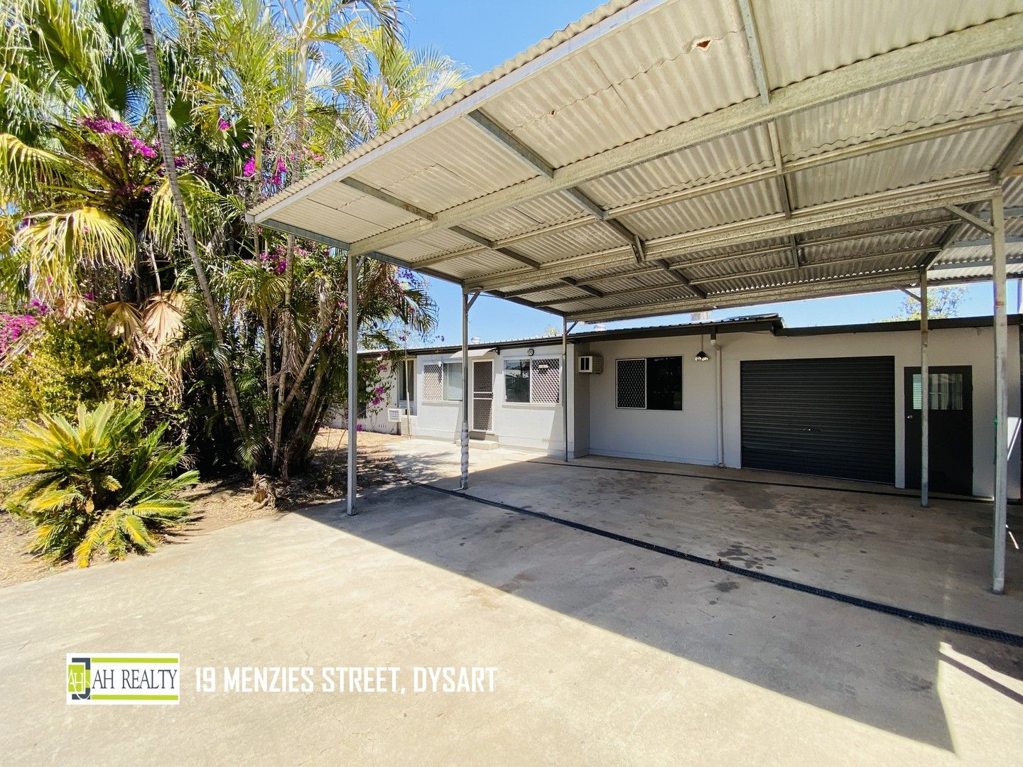 4 bedrooms House in 19 Menzies Street DYSART QLD, 4745