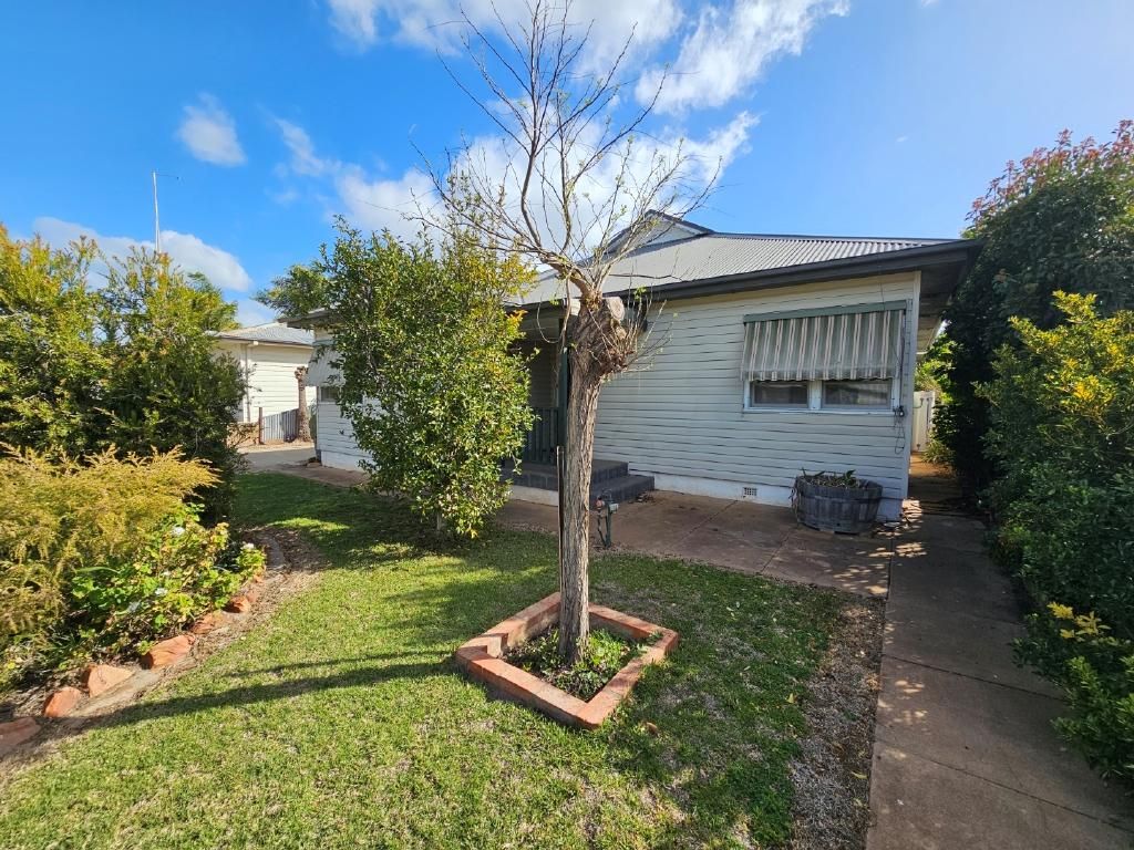 52 Currawang Avenue, Leeton NSW 2705, Image 0