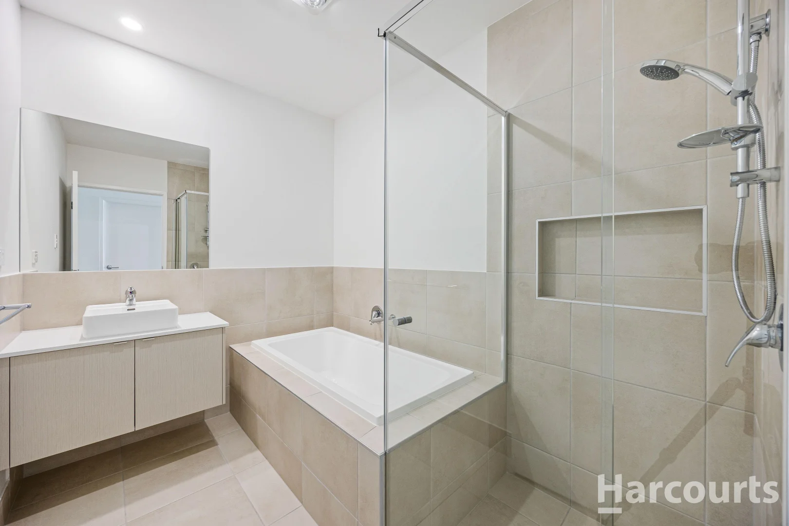 Additional image 11 of 2/31 North Lakes Circuit, Burrum Heads QLD 4659