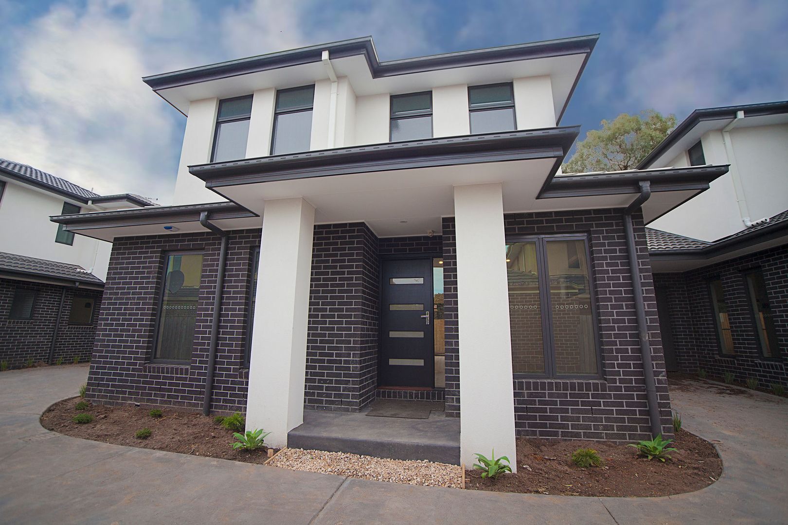 4 bedrooms Townhouse in 2/6 Panorama Street CLAYTON VIC, 3168
