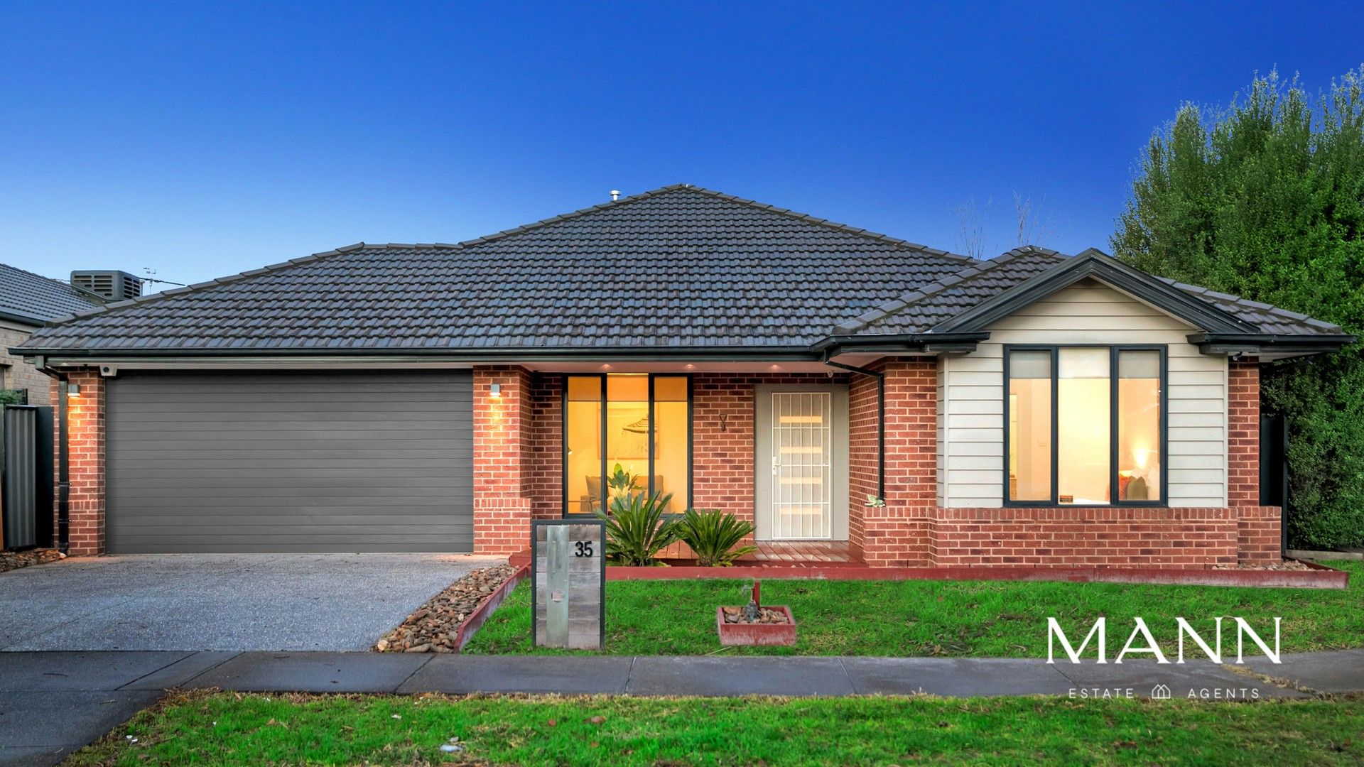 35 Cheltenham Close, Craigieburn VIC 3064, Image 0