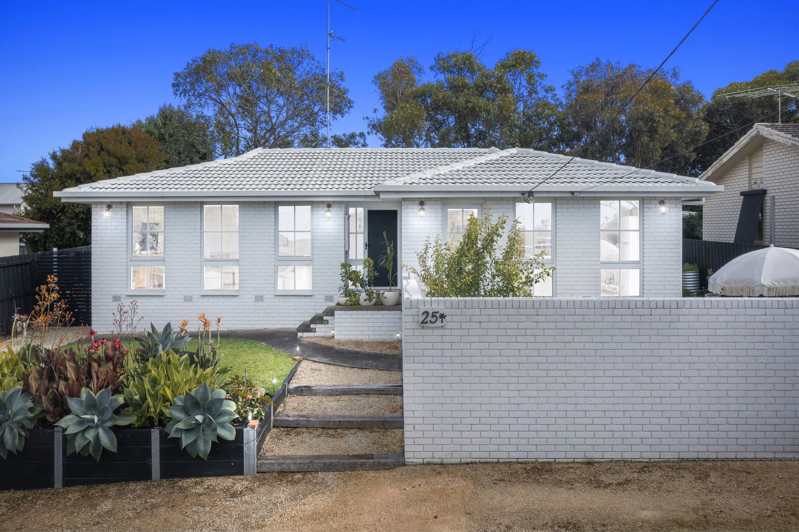 25 Endeavour Drive, Ocean Grove Property History & Address Research