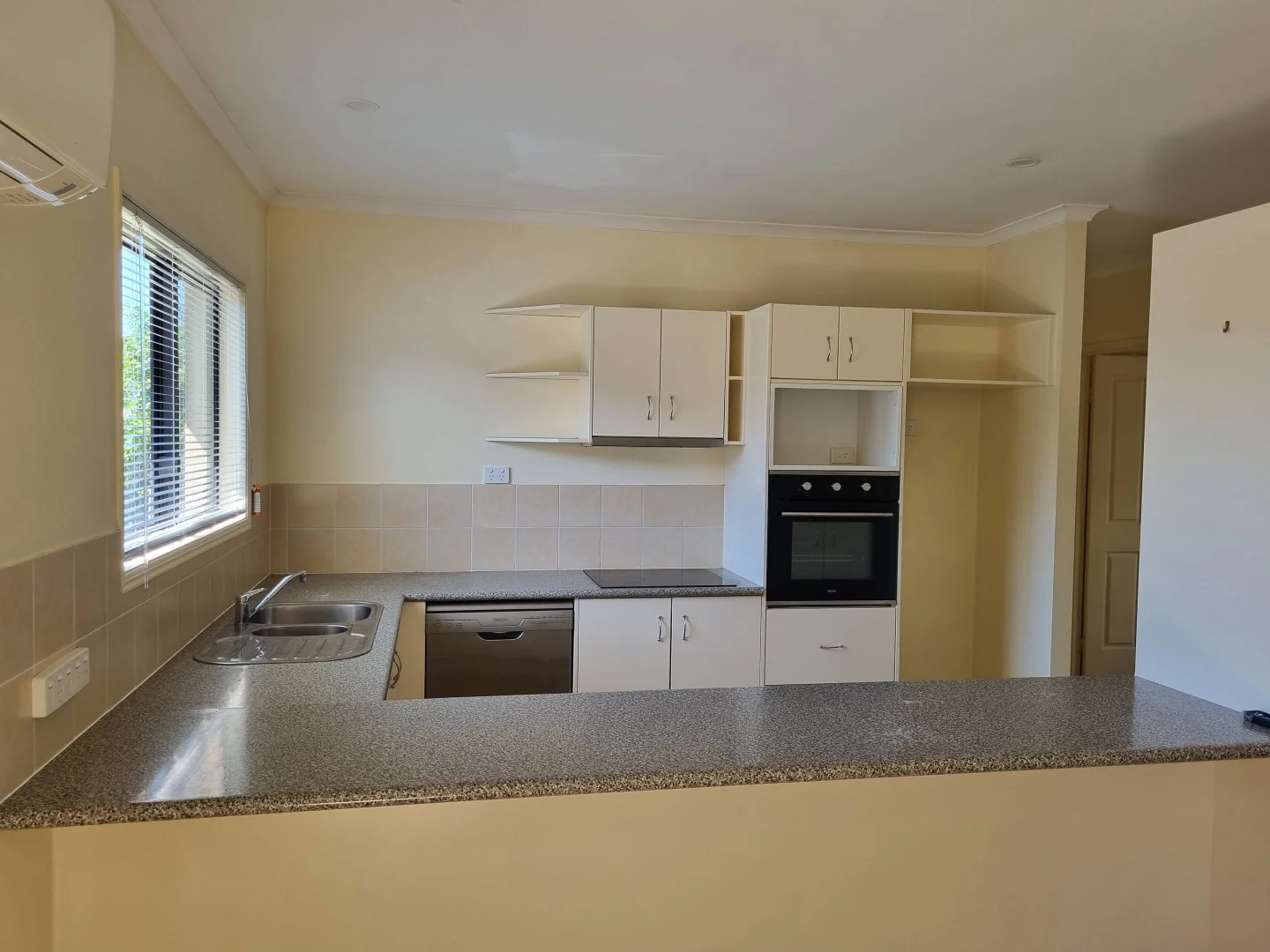 Additional image 4 of 4/151-153 Mudjimba Beach Road, Mudjimba QLD 4564