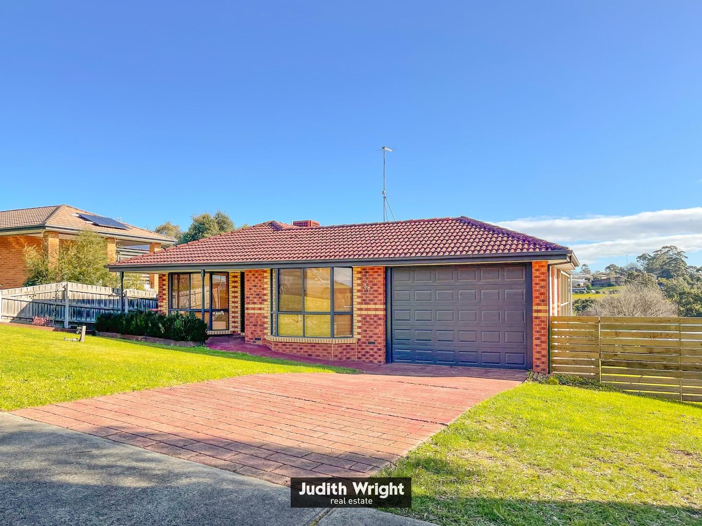 37 Darnum Street, Drouin Property History & Address Research Domain