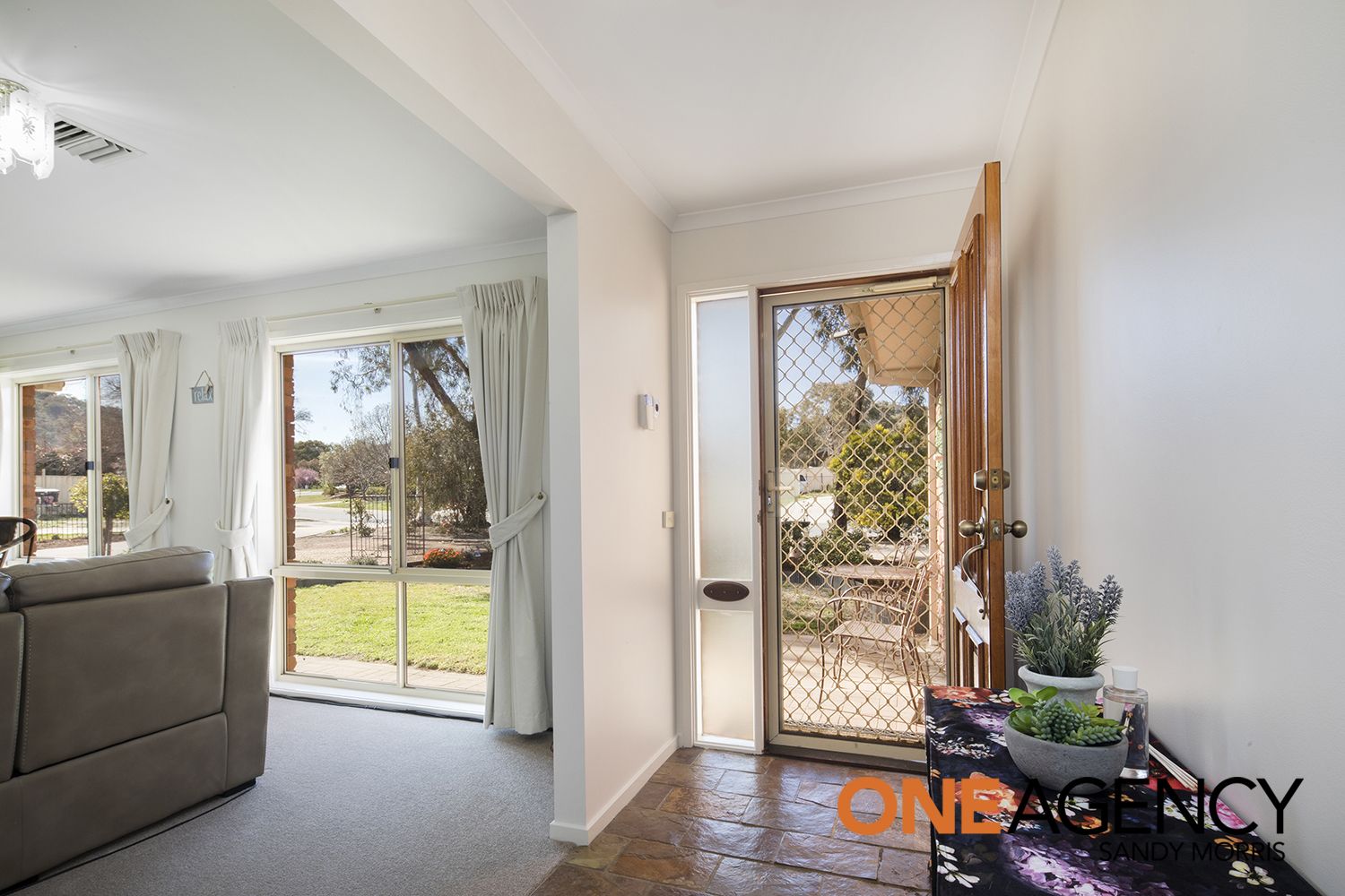 12 Beaumaris Street, Conder ACT 2906, Image 2