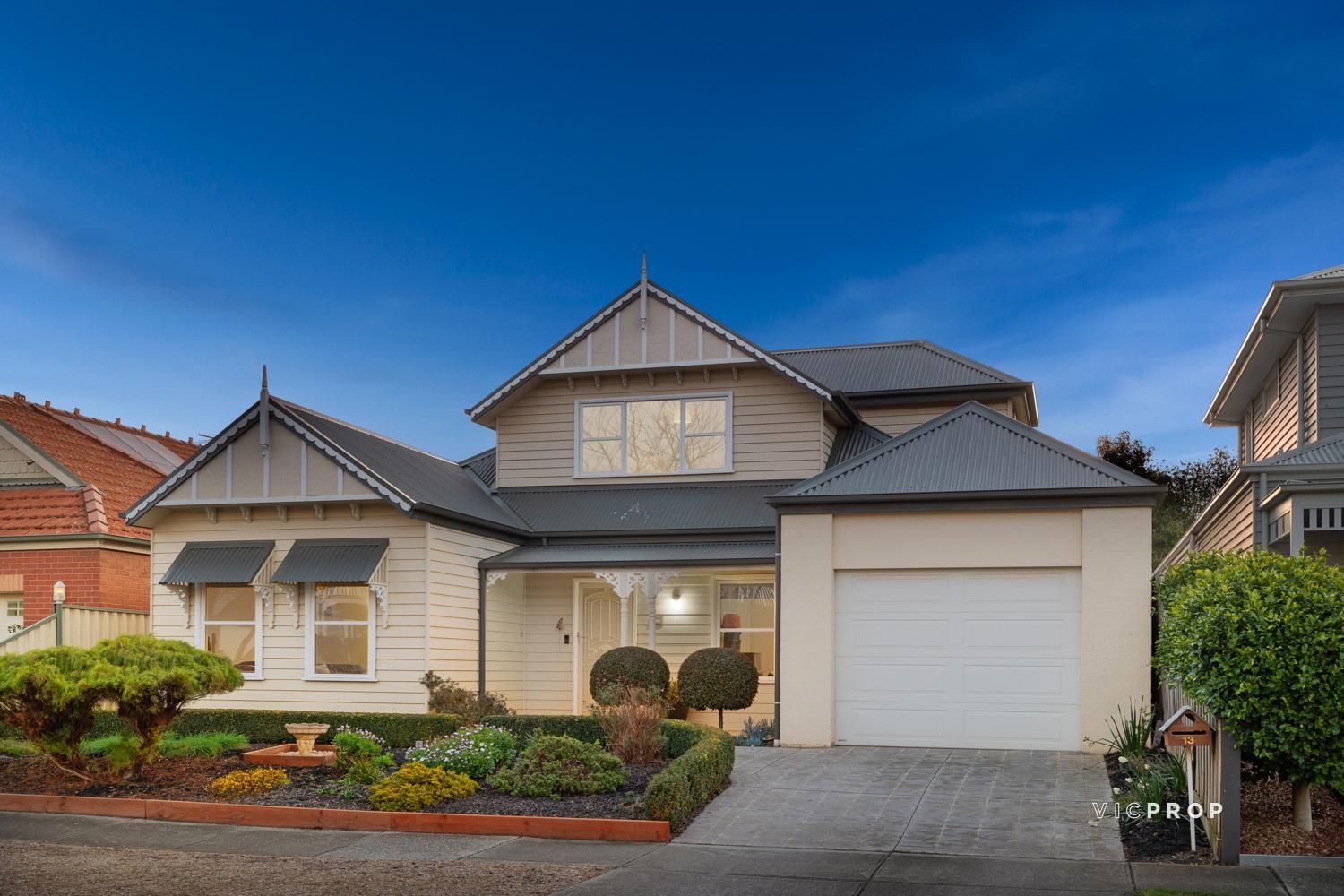 4 bedrooms House in 13 Findon Court POINT COOK VIC, 3030