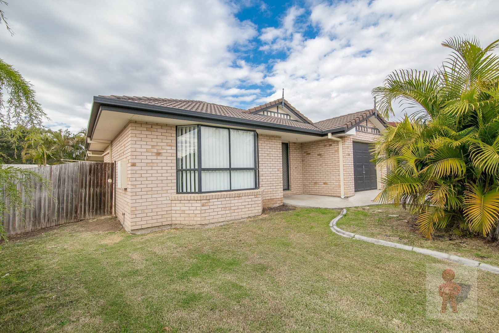 26 Willowtree Drive, Flinders View Property History & Address
