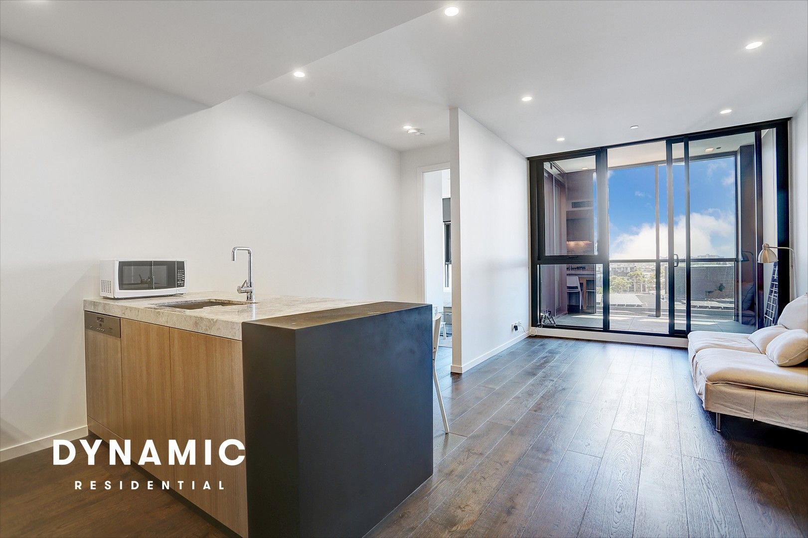 1 bedrooms Apartment / Unit / Flat in 907/112 Adderley St WEST MELBOURNE VIC, 3003