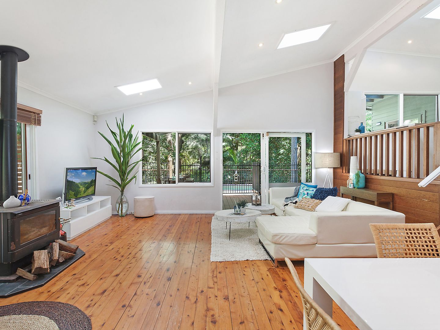 24 Grahame Drive, Macmasters Beach NSW 2251, Image 2