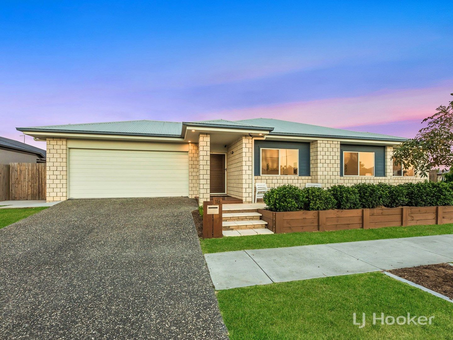 16 Splendid Drive, South Ripley QLD 4306, Image 0