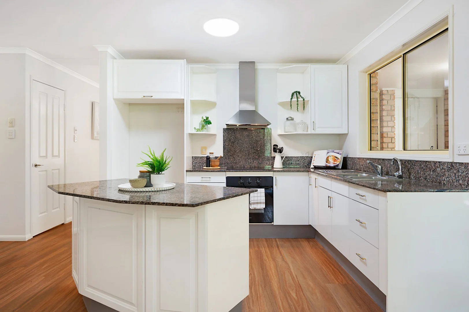 Additional image 9 of 5 Oak Court, Maleny QLD 4552