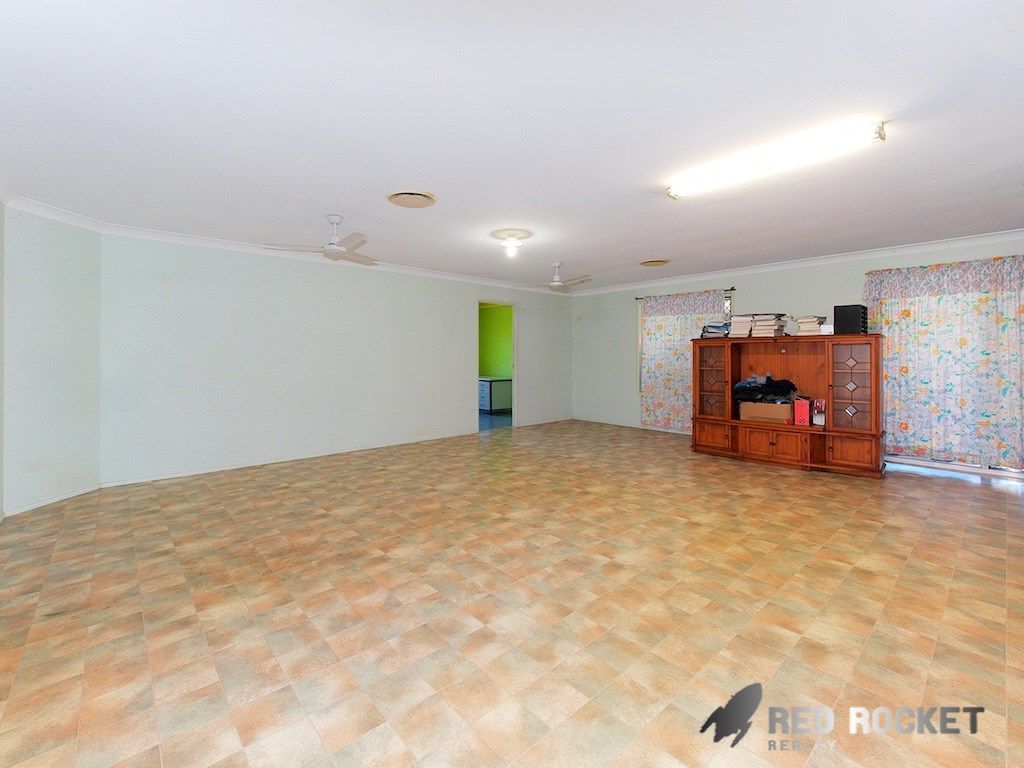 18 Charles Avenue, Logan Central QLD 4114, Image 2