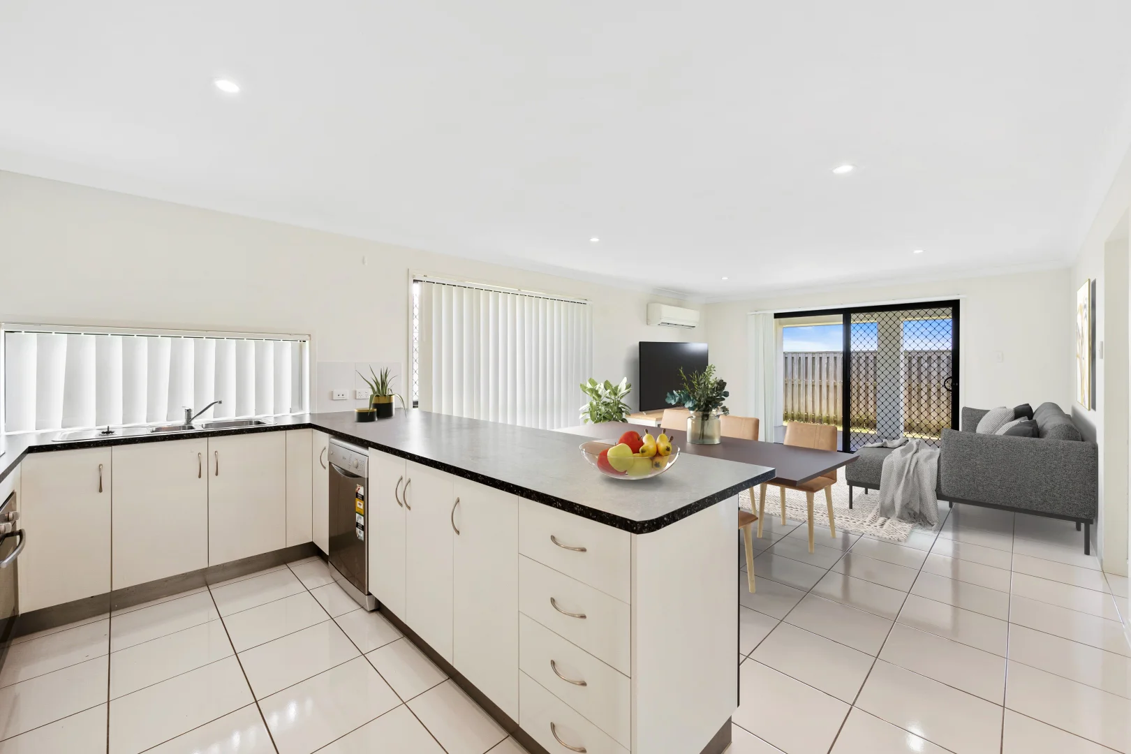 Additional image 3 of 54 Commander Parade, Bucasia QLD 4750