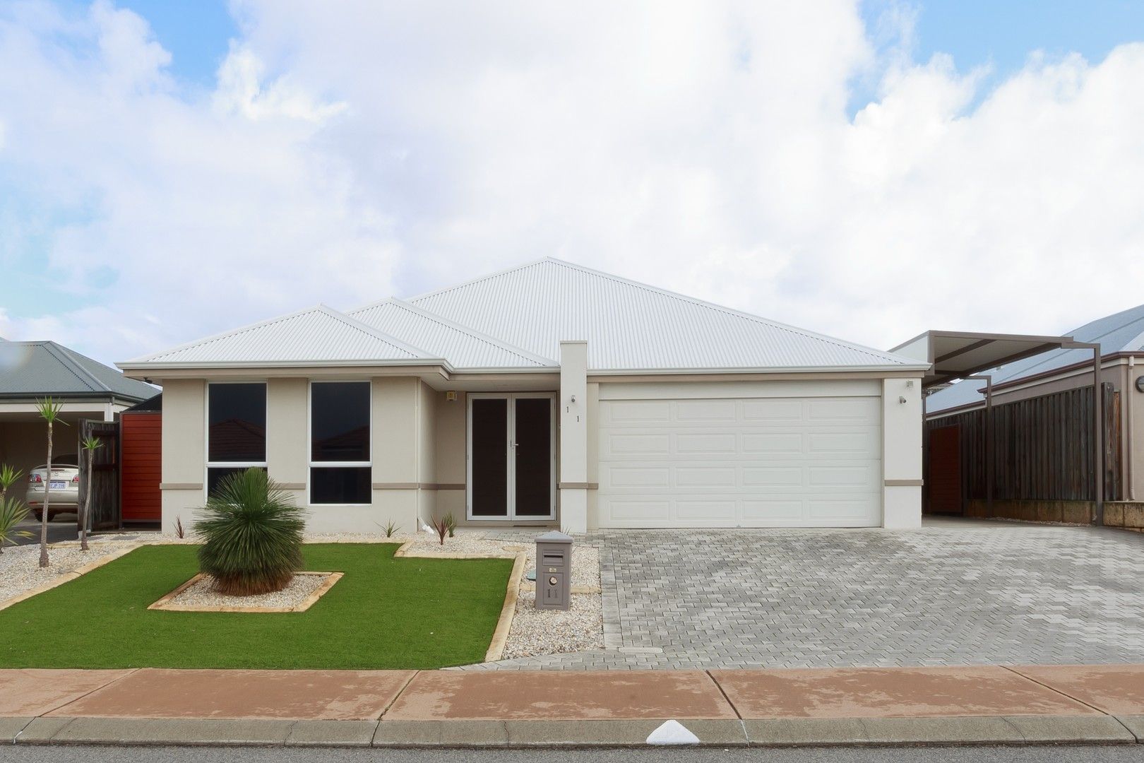 4 bedrooms House in 11 Botany Parade ELLENBROOK WA, 6069