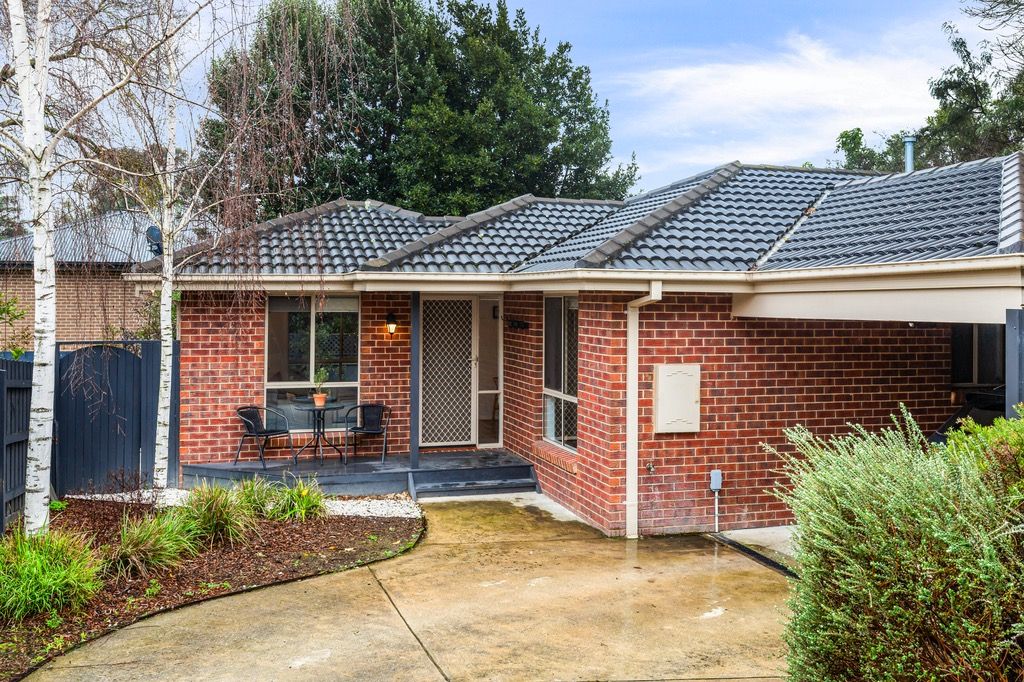 3 bedrooms House in 11A Monomeith Street MOOROOLBARK VIC, 3138