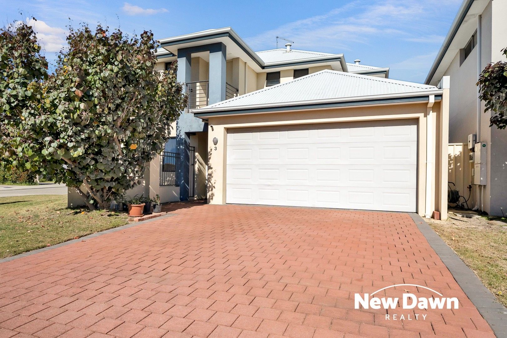 4 bedrooms House in 3 Aquaviva Circle VIVEASH WA, 6056