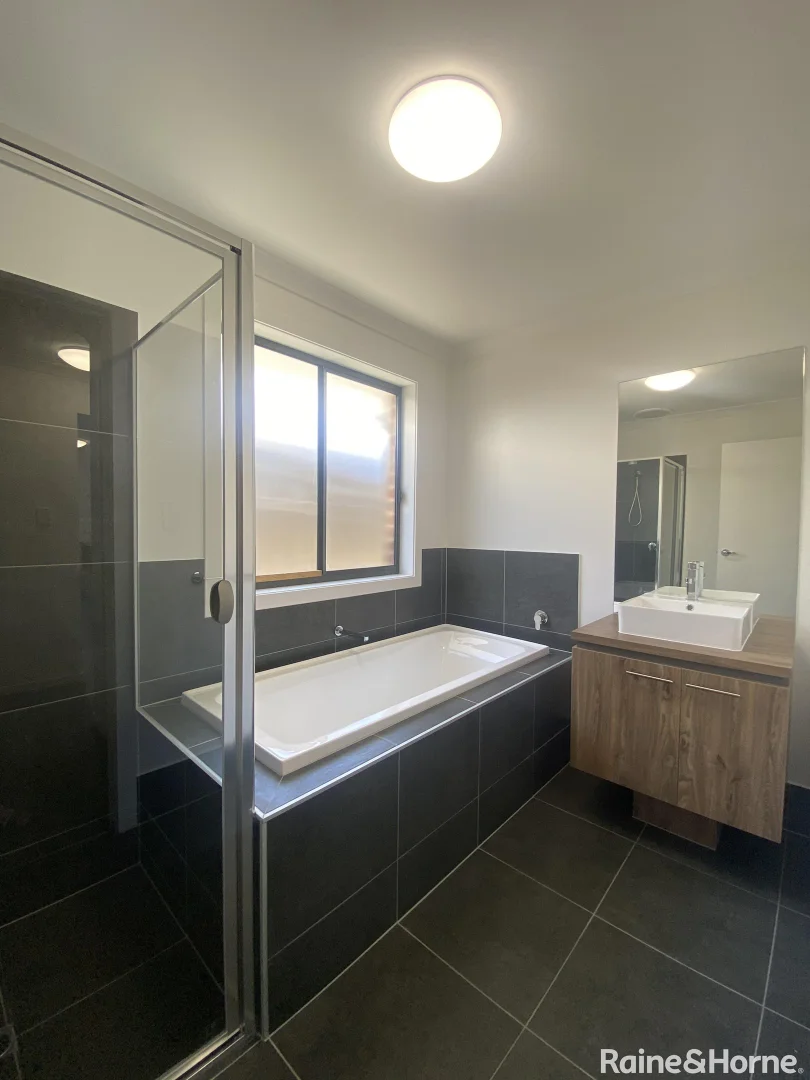 Additional image 10 of 46 West Parkway, Andrews Farm SA 5114