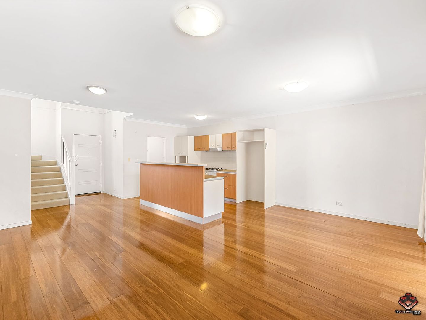 ID21110430/88 Greenway Circuit, Mount Ommaney QLD 4074 Townhouse For