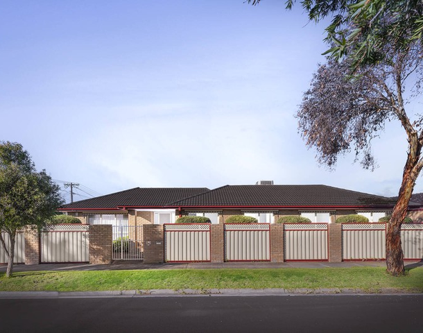 12 Cassandra Drive, Gladstone Park VIC 3043